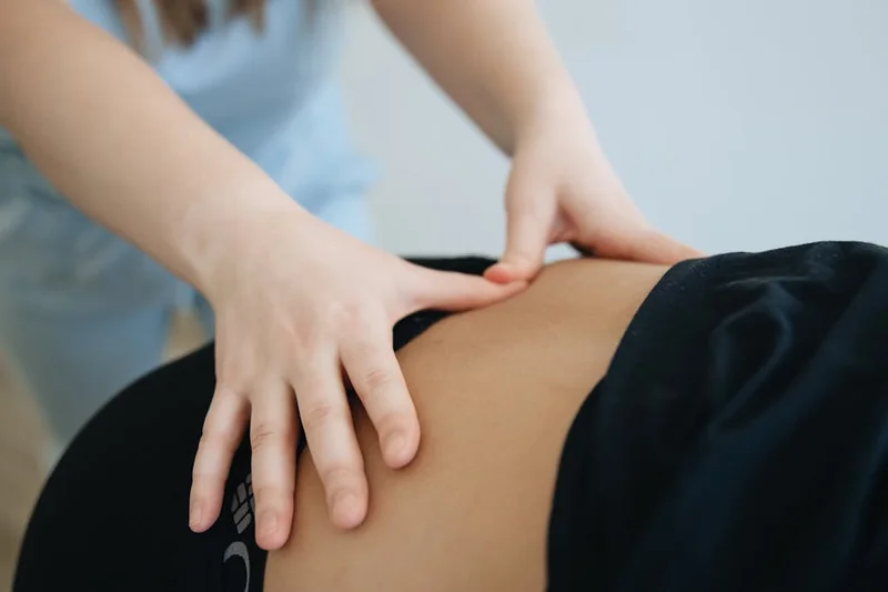 허벅지 뒤쪽 콕콕 통증